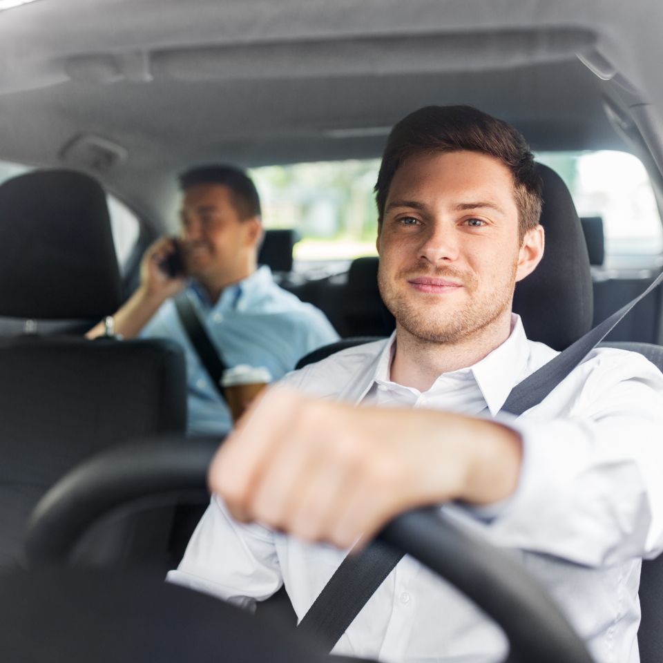 Réservez votre chauffeur VTC pour transferts aéroports et gares de Marseille et Avignon Réservez votre chauffeur VTC pour transferts aéroports et gares de Marseille et Avignon